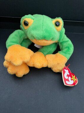 Smoochy the Frog, a retired plush toy from the Ty Beanie Babies-NWT